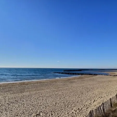 Agreable Pour 4 Personnes A 150m De La Apartment Vias