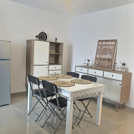 Agreable Pour 4 Personnes A 150m De La Lejlighed