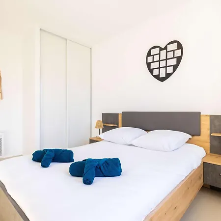 Apartament Agreable Pour 4 Personnes A 150m De La Vias