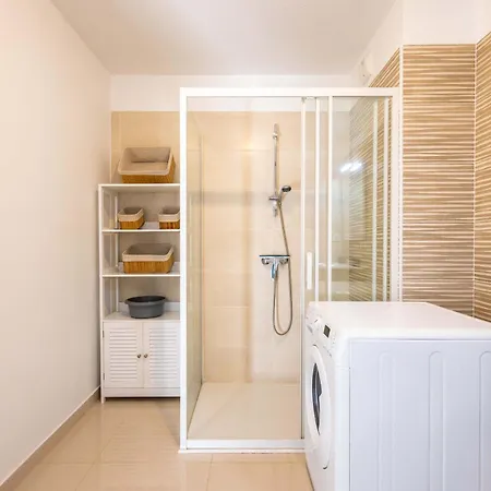 Agreable Pour 4 Personnes A 150m De La Apartament